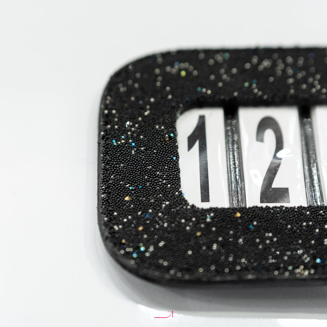 Portanumero da gara glitterato – Elegante e pratico per concorsi equestri