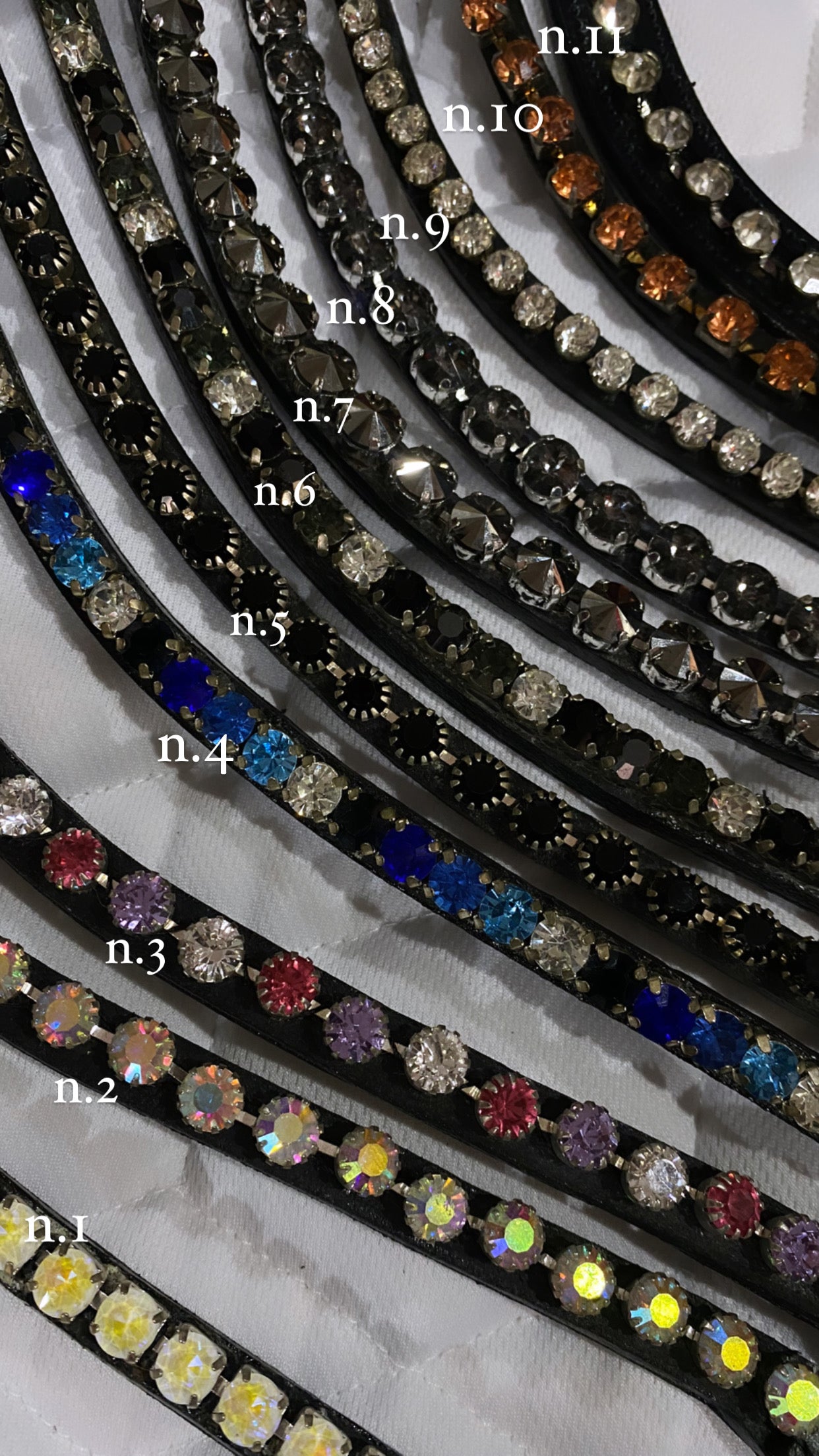 Frontalino in Pelle Conciata al Vegetale con Grandi Pietre Colorate - Eleganza e Stile | El Gaucho Selleria