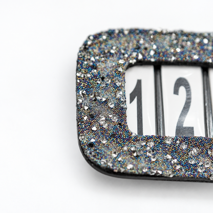Portanumero da gara glitterato – Elegante e pratico per concorsi equestri