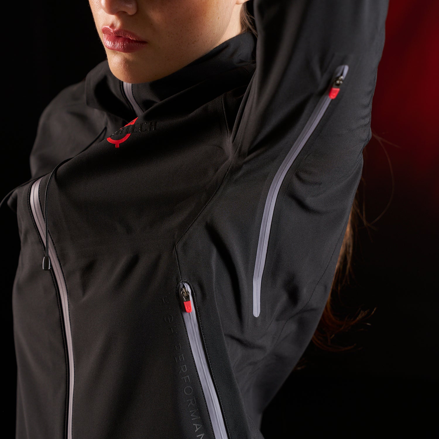 Guscio Softshell Donna Impermeabile con Cappuccio – Equestro Ridertechnology | El Gaucho Sport